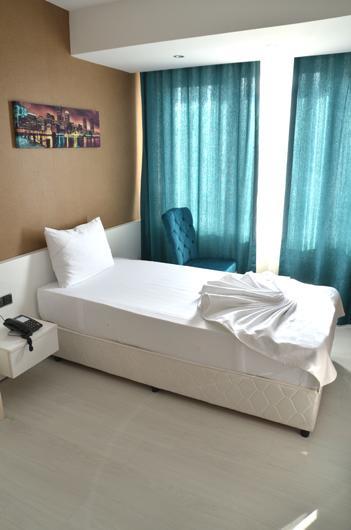 Kayislioglu Otel บูร์ดูร์ ภายนอก รูปภาพ